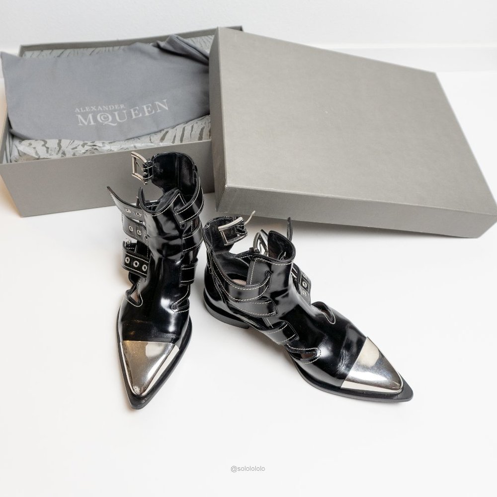 Alexander Mcqueen black leather cage ankle boots with pointy toe - Picture 10 of 15